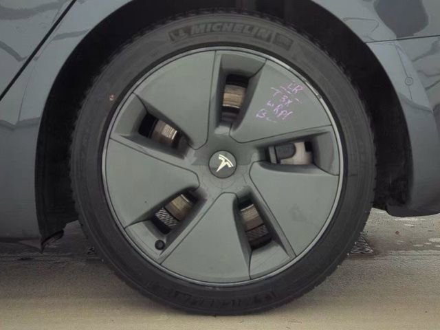 Used 2021 Tesla Model 3 Standard Range Plus image 21