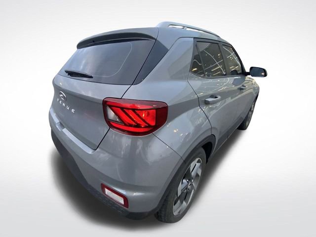 Used 2023 Hyundai Venue SEL image 9