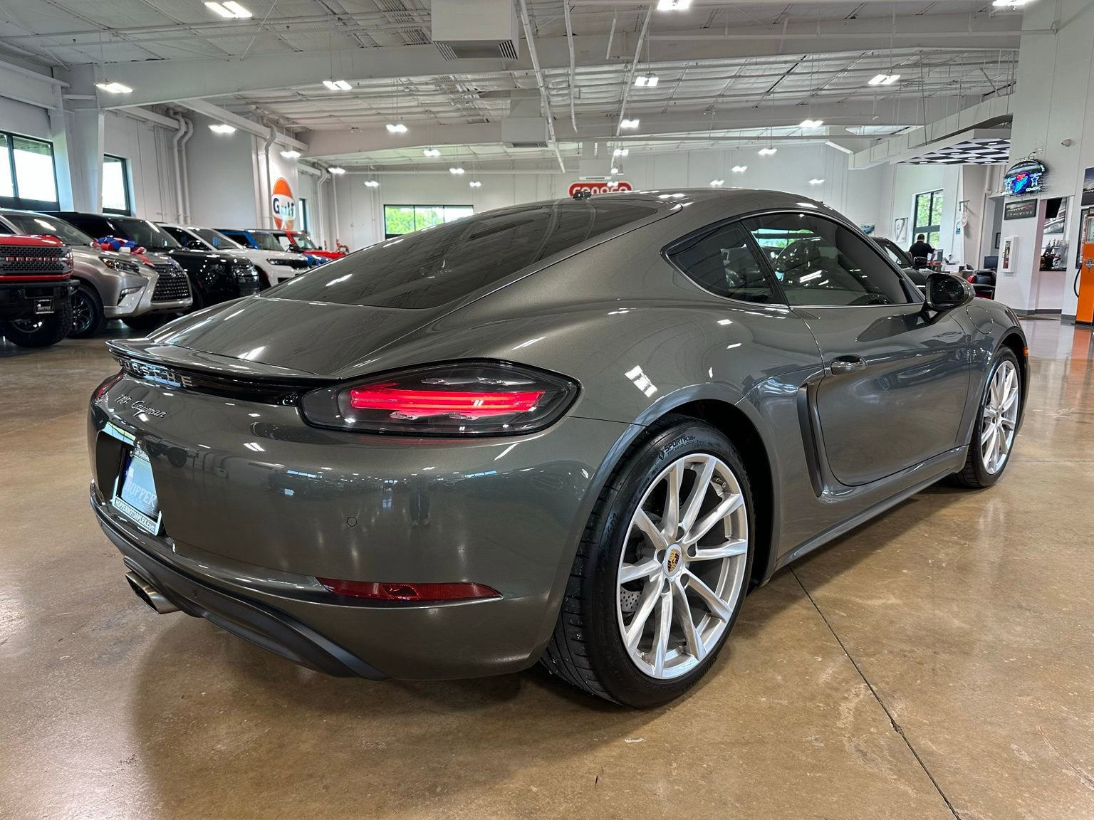 Used 2021 Porsche 718 Cayman image 7