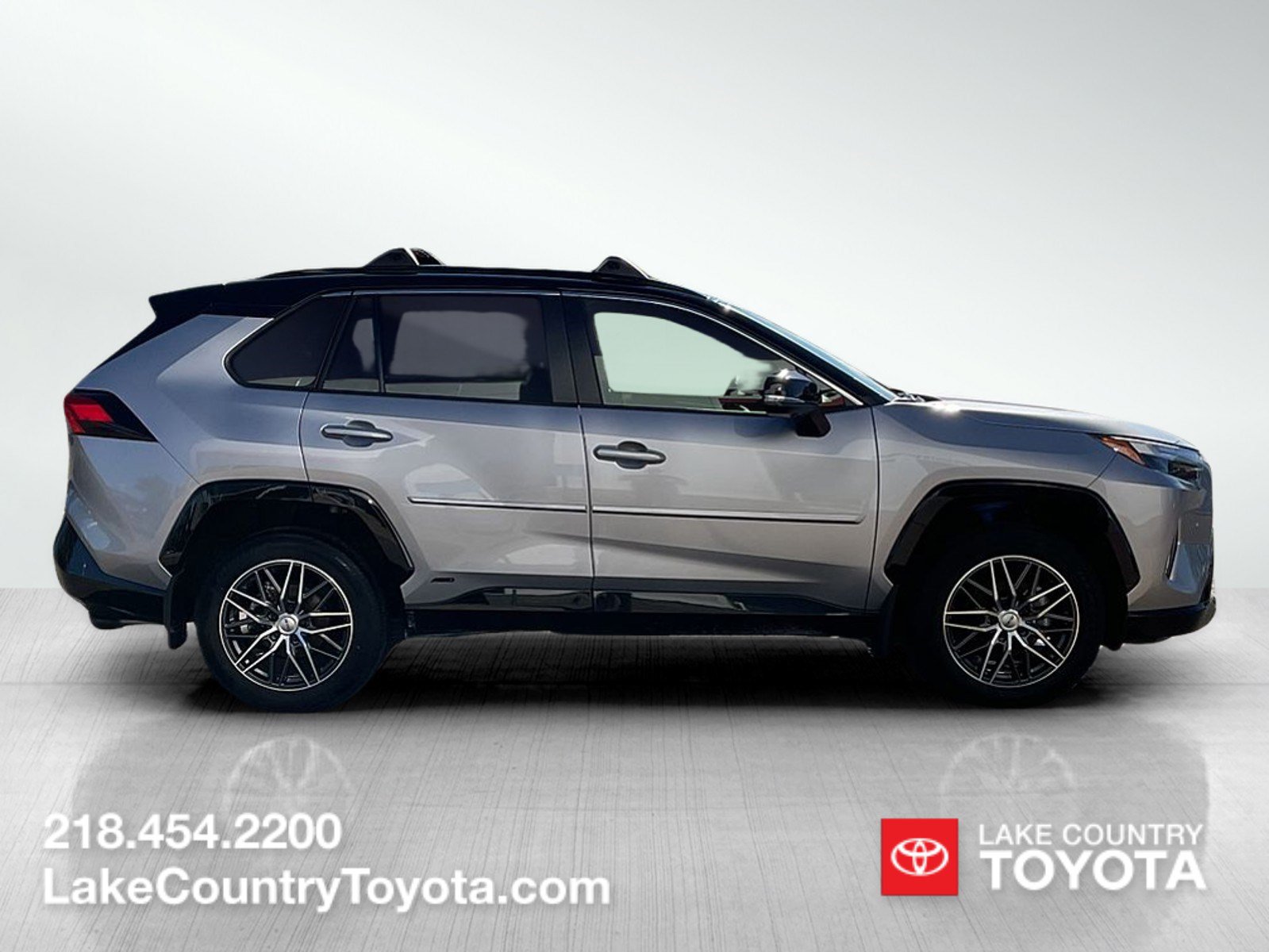 Used 2025 Toyota RAV4 XSE w/ Advanced Technology Package AWD/4WD image 6