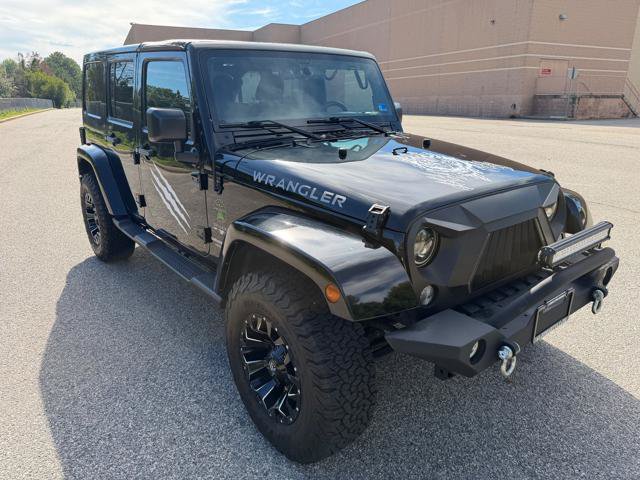 Used 2017 Jeep Wrangler Unlimited Sahara w/ Max Tow Package AWD/4WD image 33