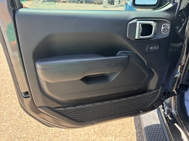 Used 2023 Jeep Gladiator Sport AWD/4WD image 10