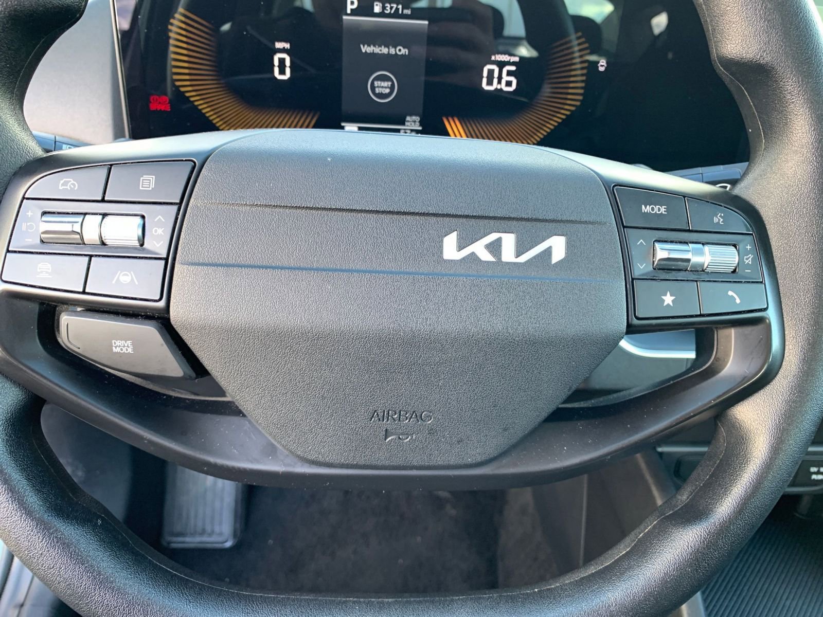 Used 2025 Kia K4 LXS image 28