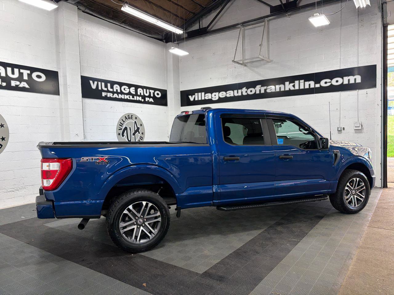 Used 2023 Ford F150 XL w/ STX Appearance Package AWD/4WD image 3