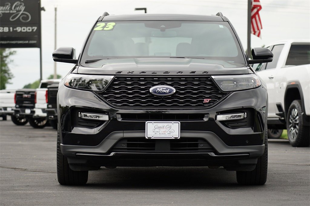 Used 2023 Ford Explorer ST w/ Technology Package image 8