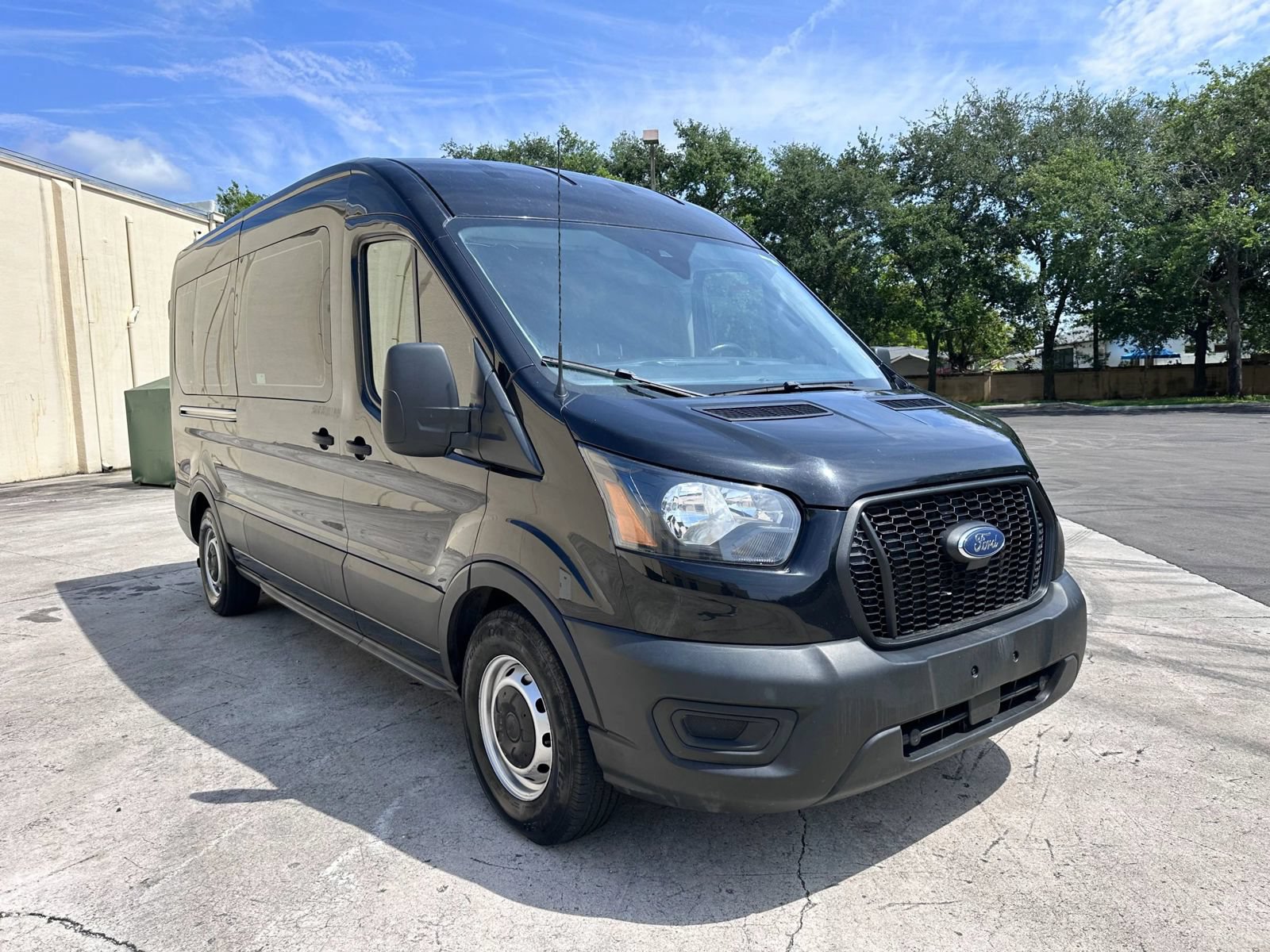 Used 2023 Ford Transit 350 XL RWD image 3