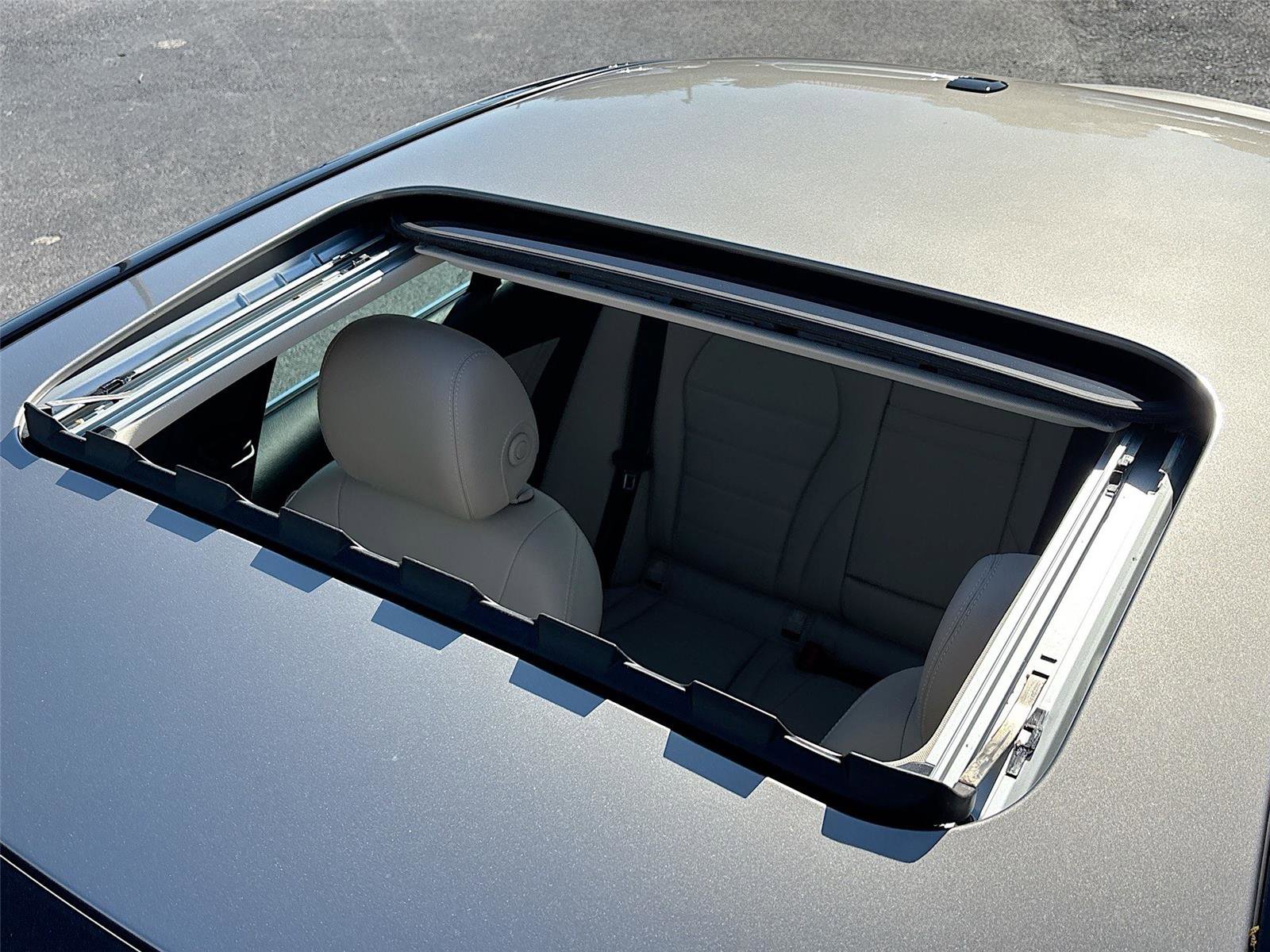 Used 2020 Mercedes-Benz C 300 Sedan image 27