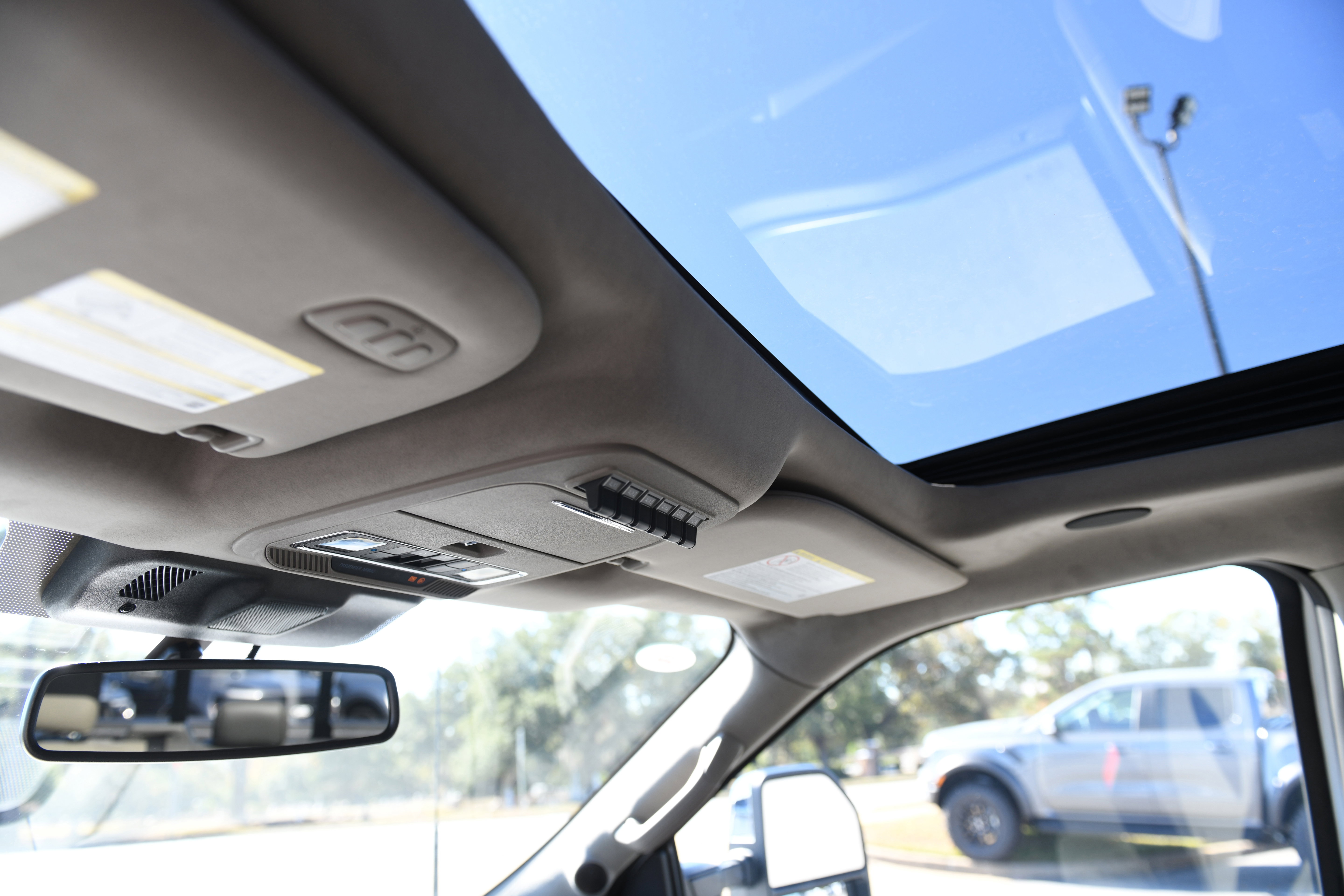 New 2026 Ford F250 Platinum w/ Platinum Plus Package image 38