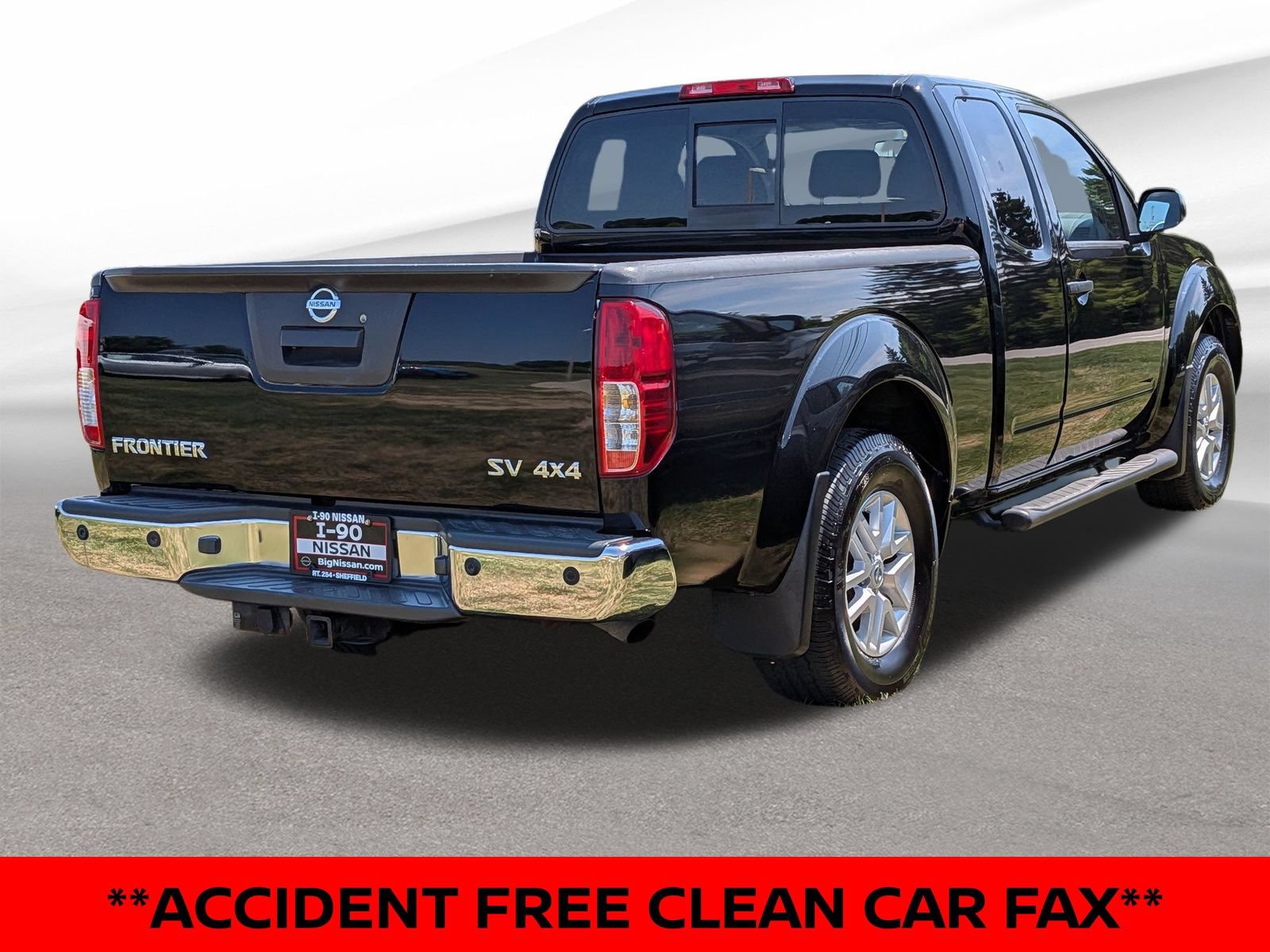 Certified 2018 Nissan Frontier SV w/ Value Truck Package AWD/4WD image 5