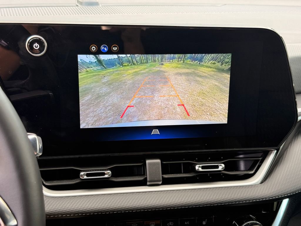 Used 2026 Chevrolet Equinox LT FWD image 18