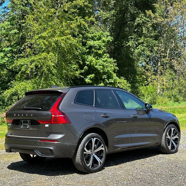 Used 2024 Volvo XC60 T8 Ultimate w/ Protection Package Premier AWD/4WD image 8