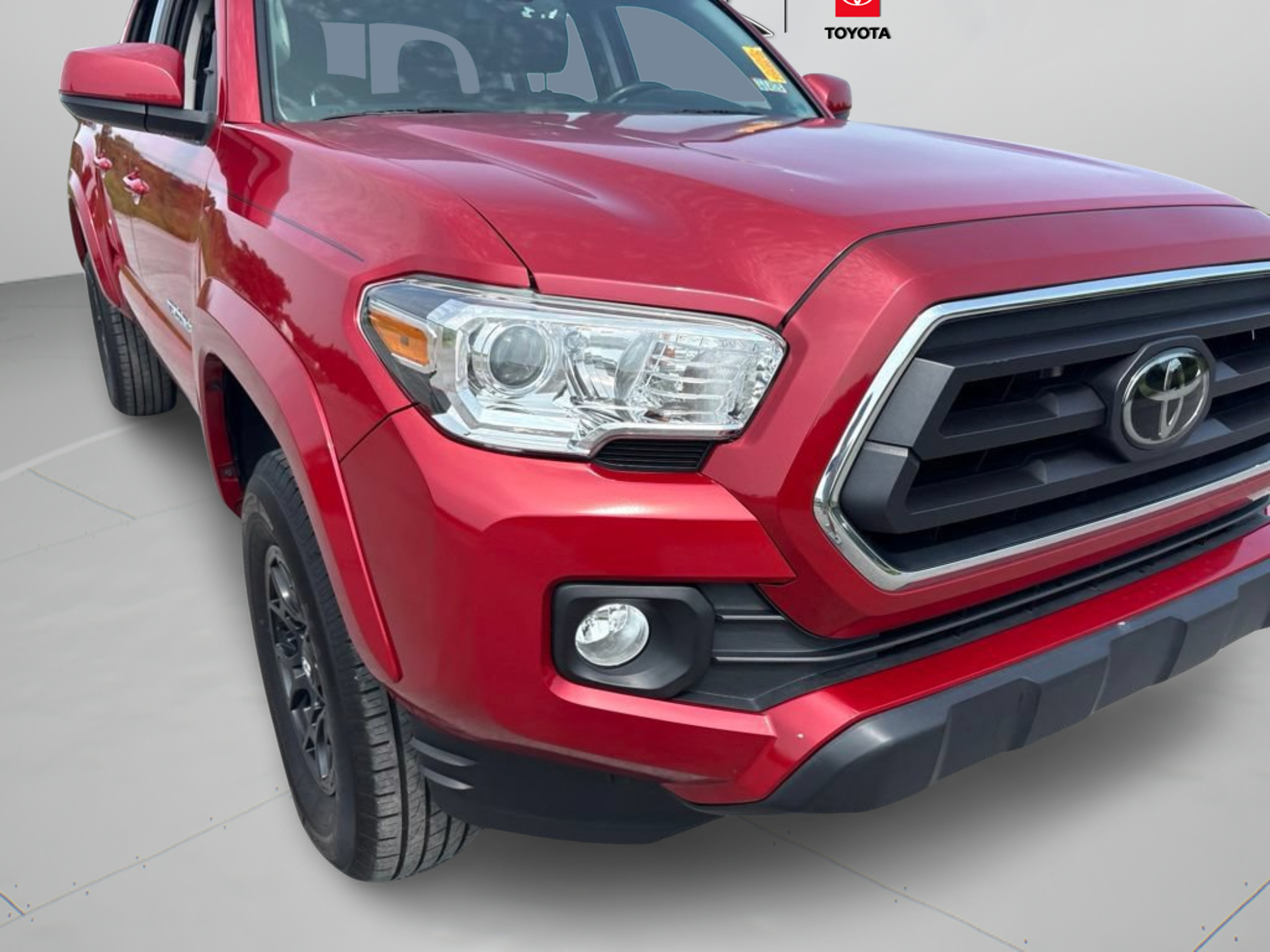 Certified 2021 Toyota Tacoma SR5 RWD image 32