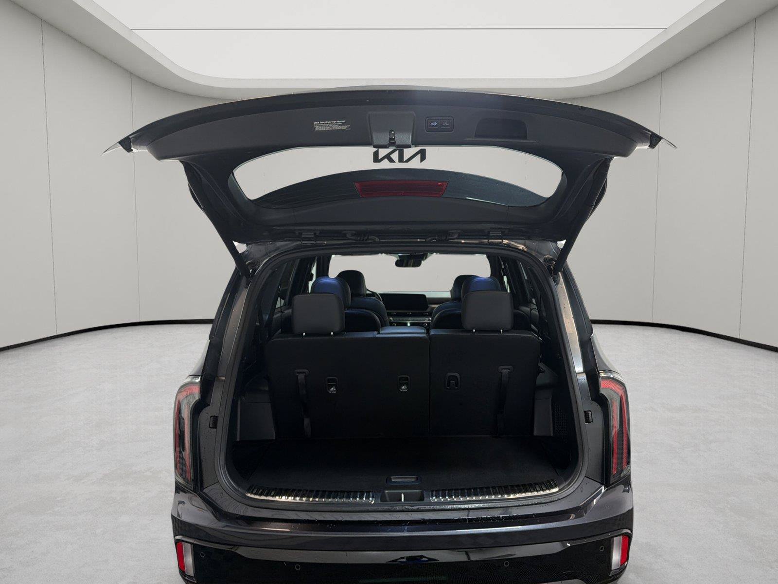 Used 2025 Kia Telluride SX X-Line AWD/4WD image 12