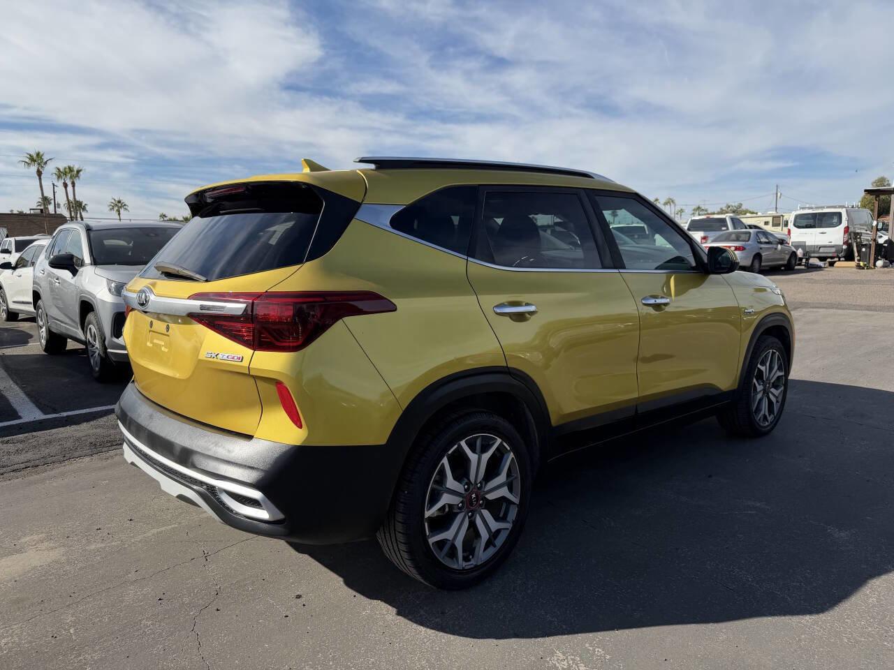 Used 2021 Kia Seltos SX w/ SX Sunroof Package image 11