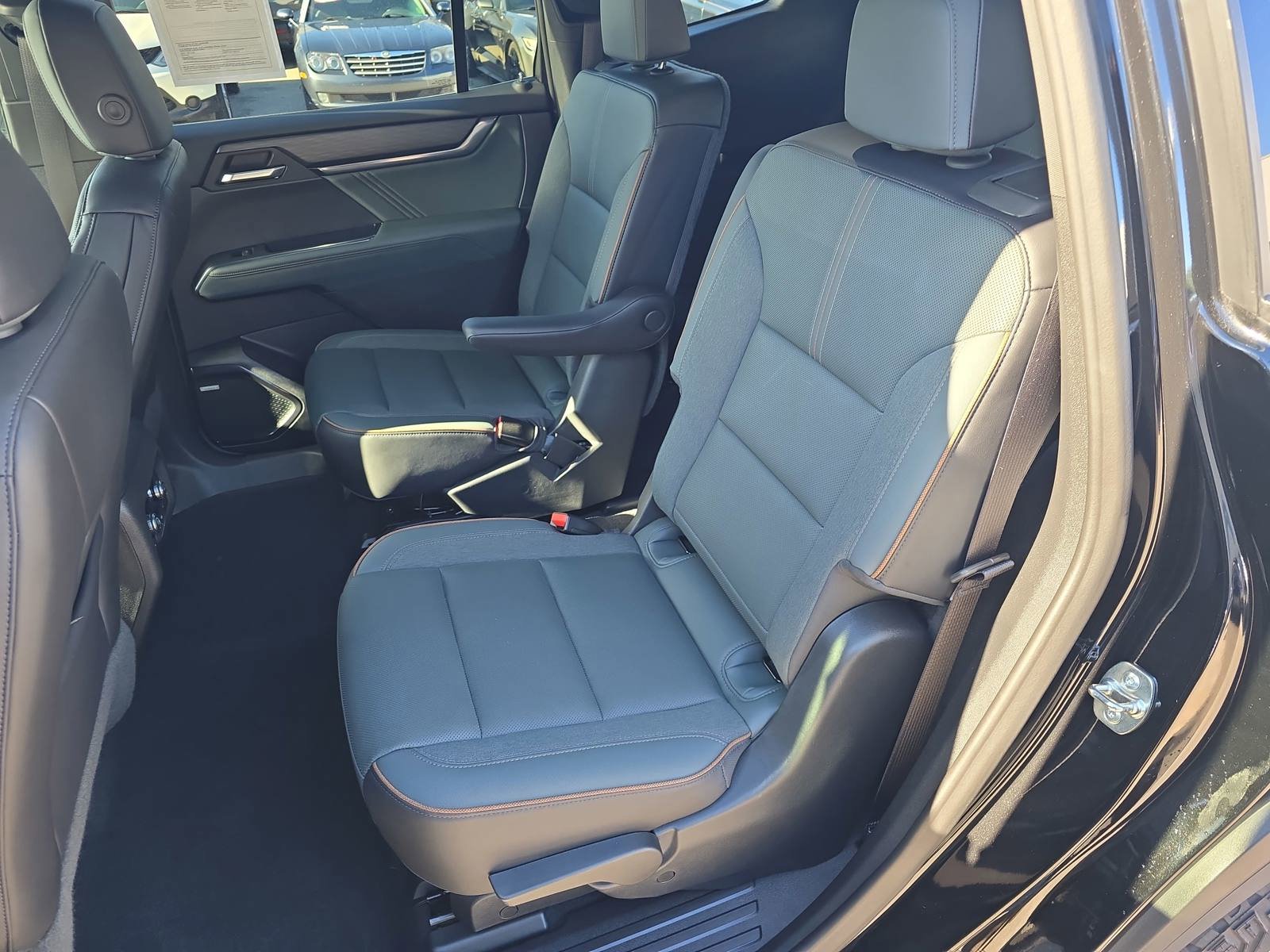 Used 2024 GMC Acadia AT4 w/ Super Cruise Package AWD/4WD image 15