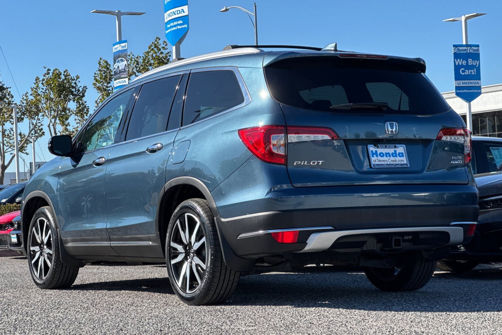 Used 2021 Honda Pilot Elite image 3