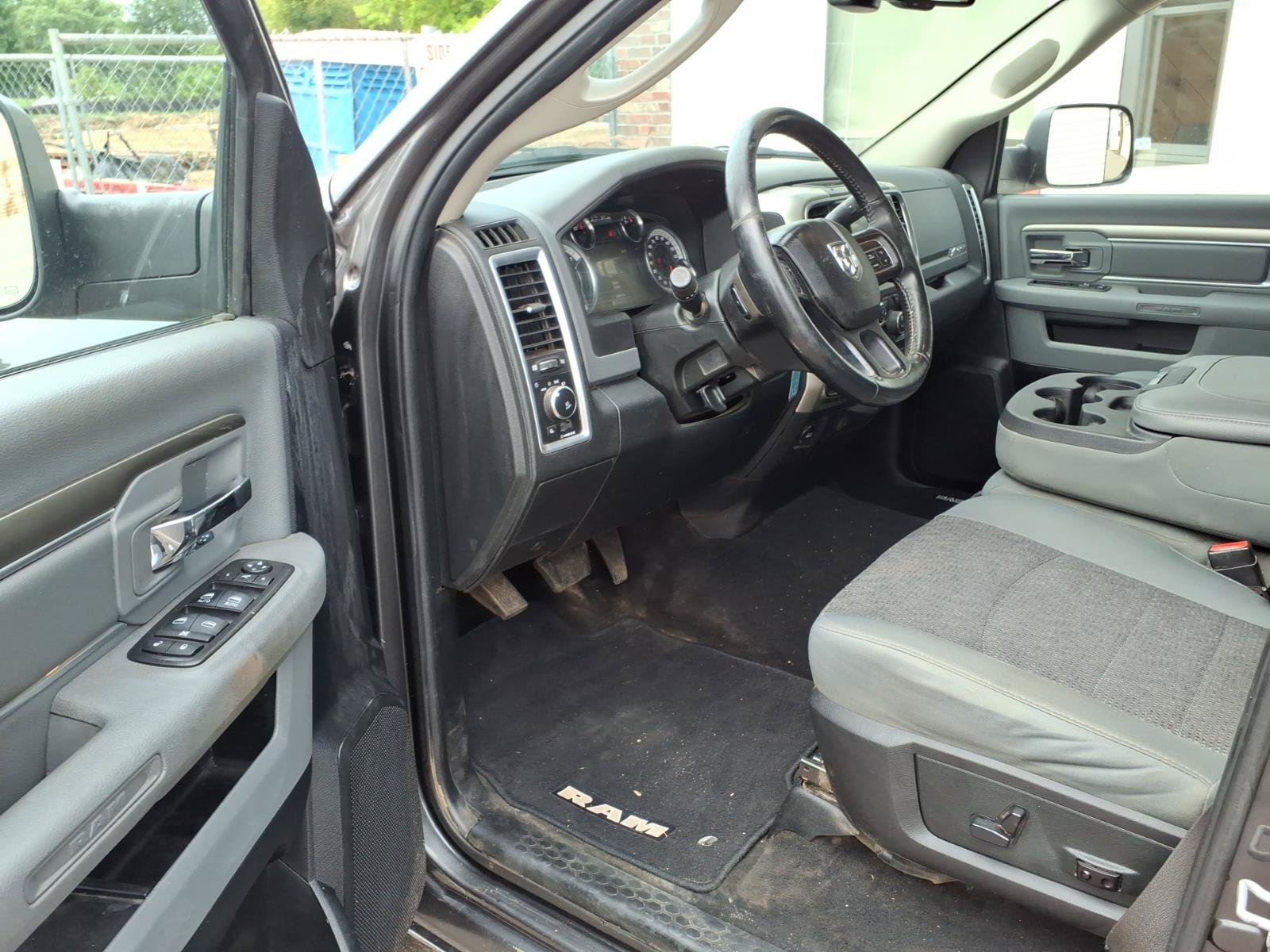 Used 2018 RAM 2500 Big Horn AWD/4WD image 9