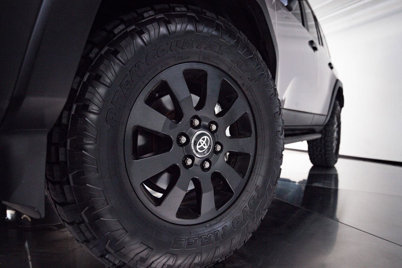 Used 2024 Toyota Land Cruiser image 12