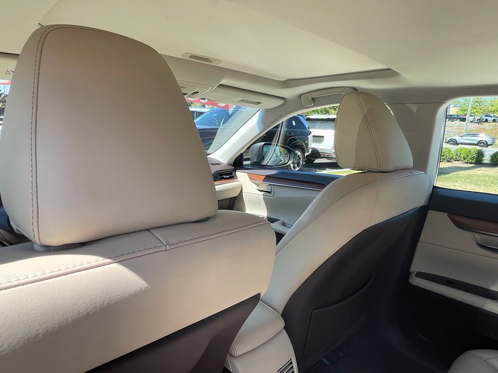 Used 2016 Lexus ES 300h w/ Luxury Package w/Wood Trim FWD image 30