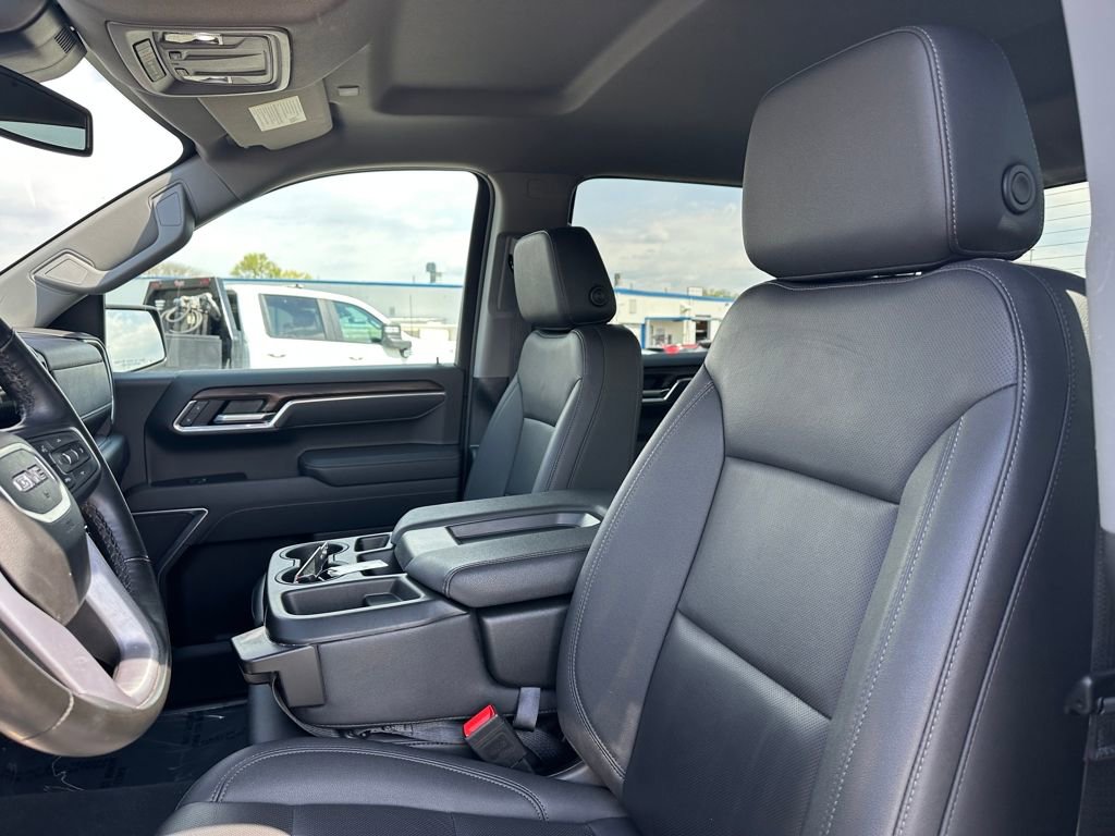 Certified 2025 GMC Sierra 1500 SLT image 24