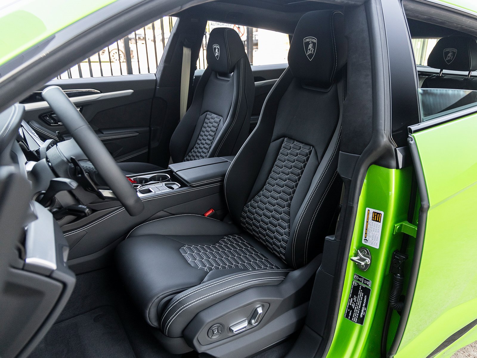 Used 2024 Lamborghini Urus S image 26