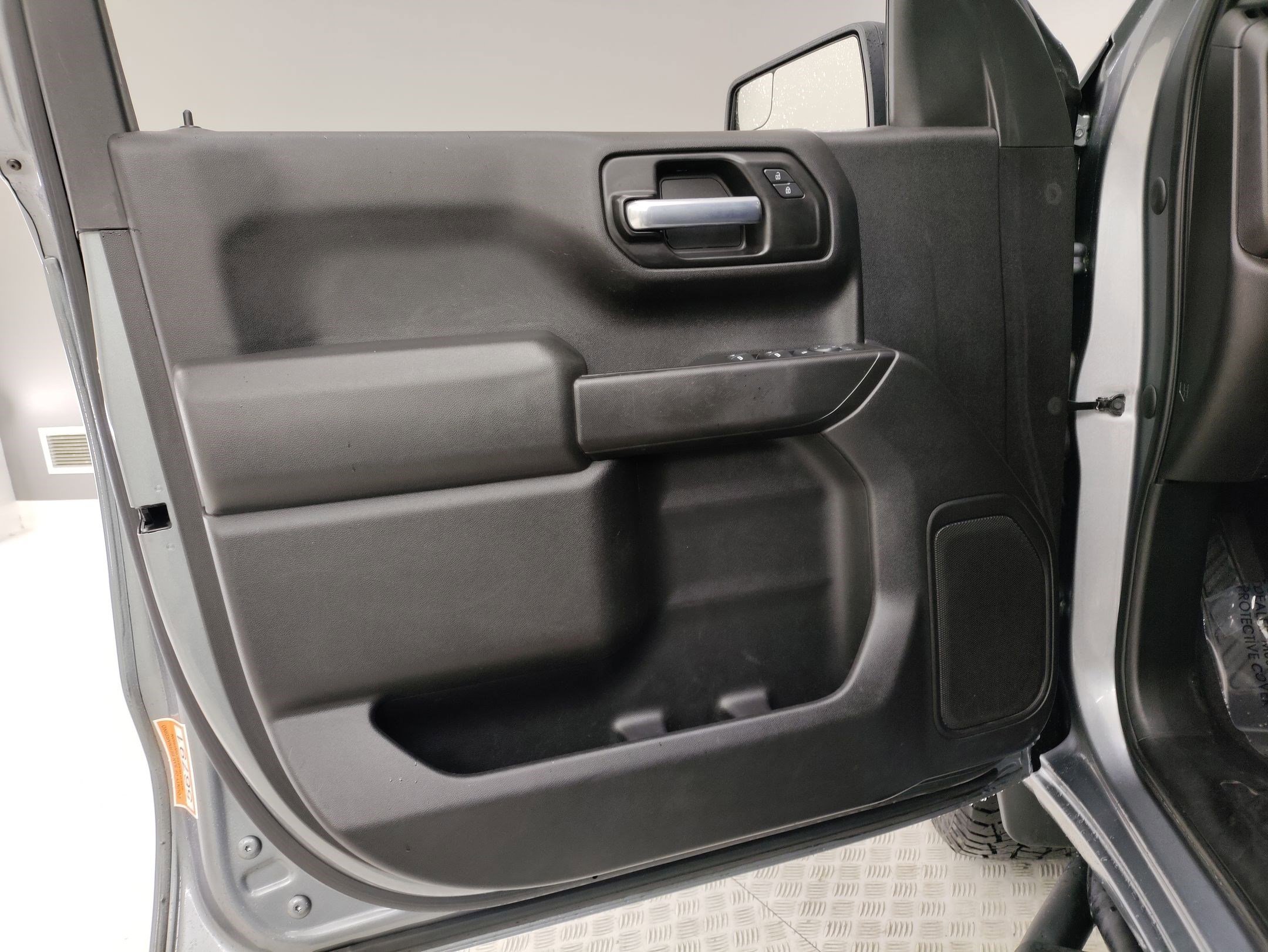 Used 2020 Chevrolet Silverado 1500 Custom Trail Boss w/ Custom Convenience Package image 11