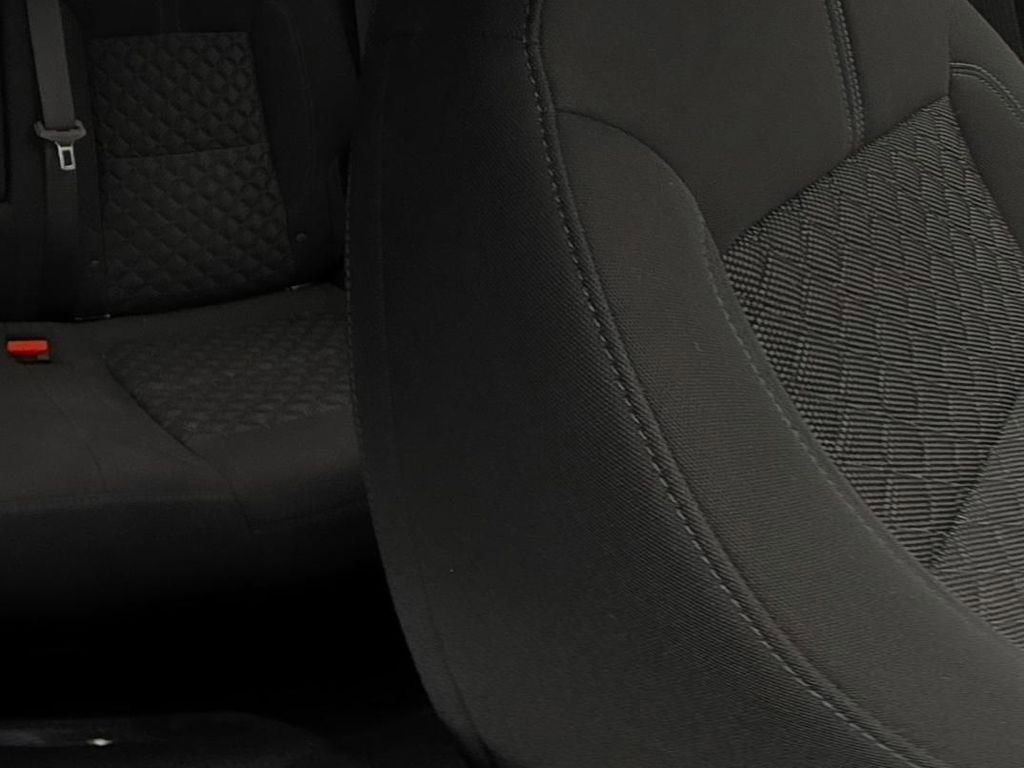 Used 2021 Chevrolet Blazer LT FWD image 14