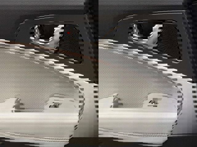 Used 2025 Genesis G70 2.5T w/ Sport Prestige Package image 23