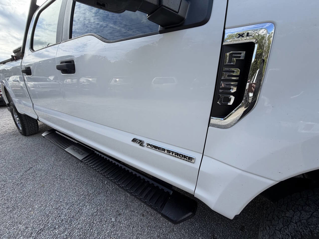 Used 2018 Ford F250 XL w/ Power Equipment Group image 14
