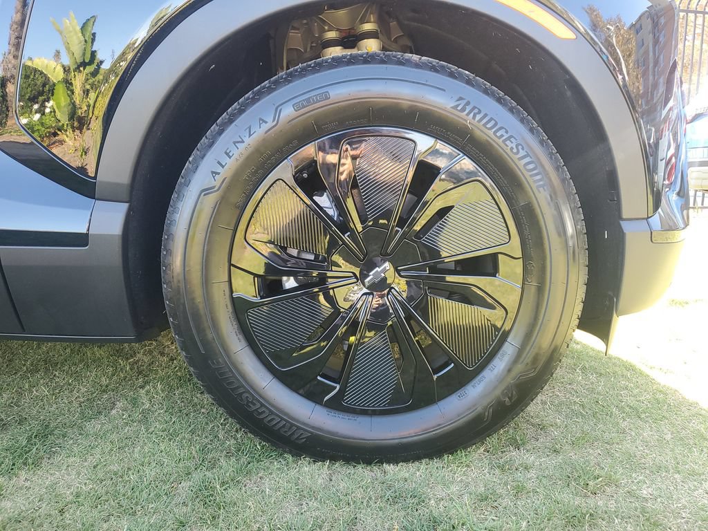 Used 2026 Chevrolet Blazer EV LT w/ Midnight/Sport Edition FWD image 6