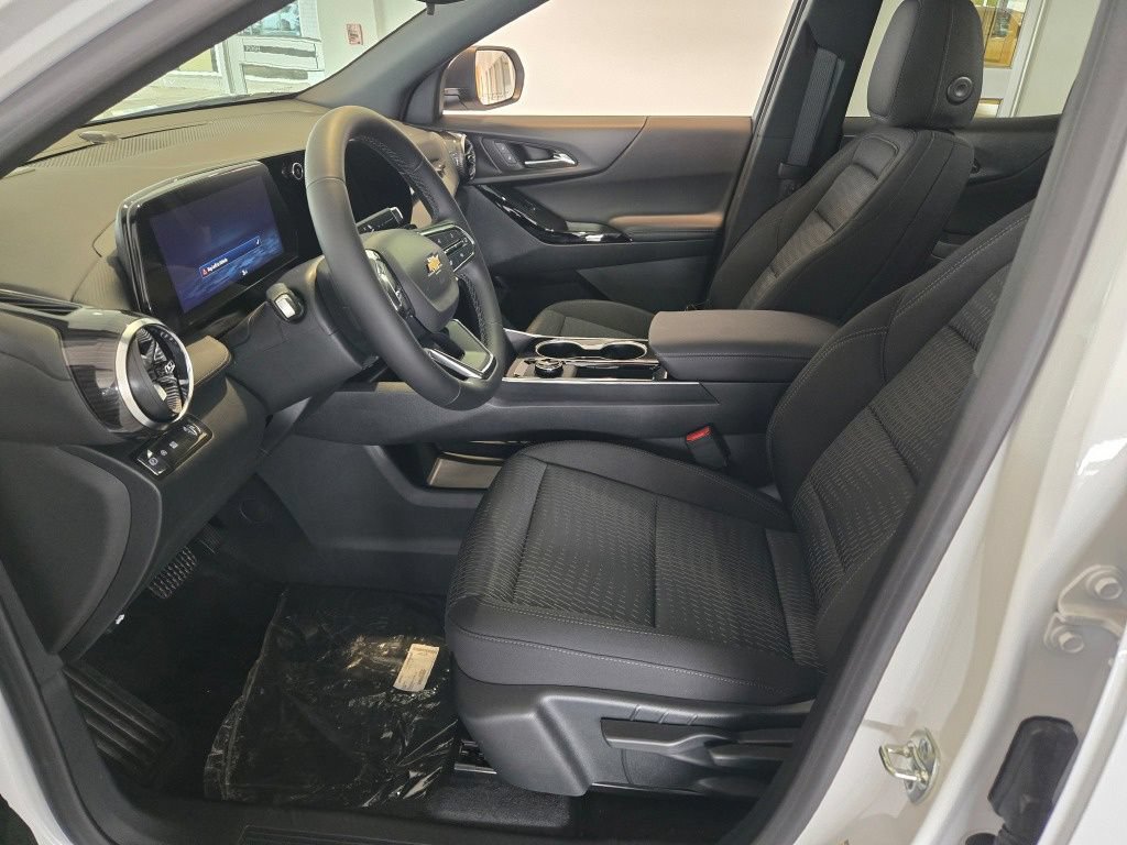 New 2026 Chevrolet Equinox LT FWD image 21