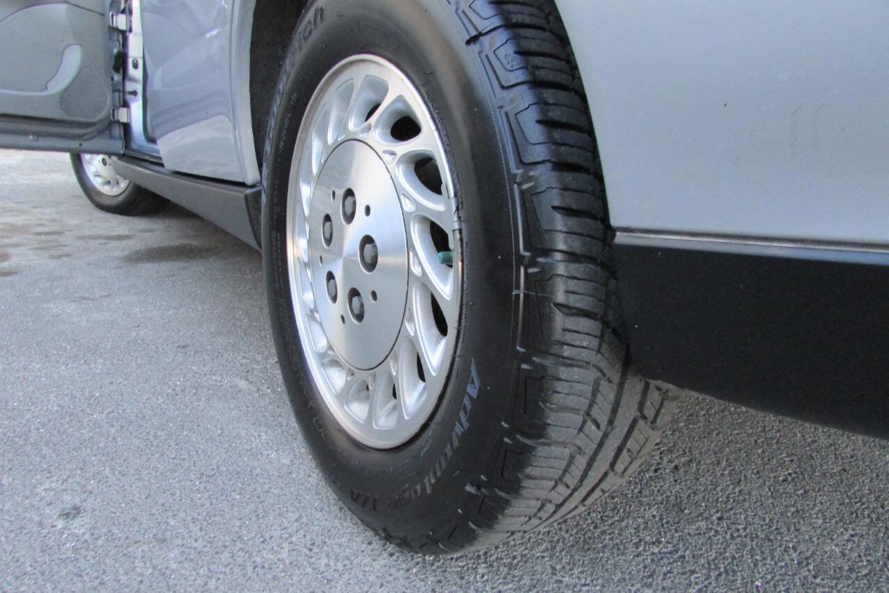 Used 2000 Saturn L-Series LS2 image 14