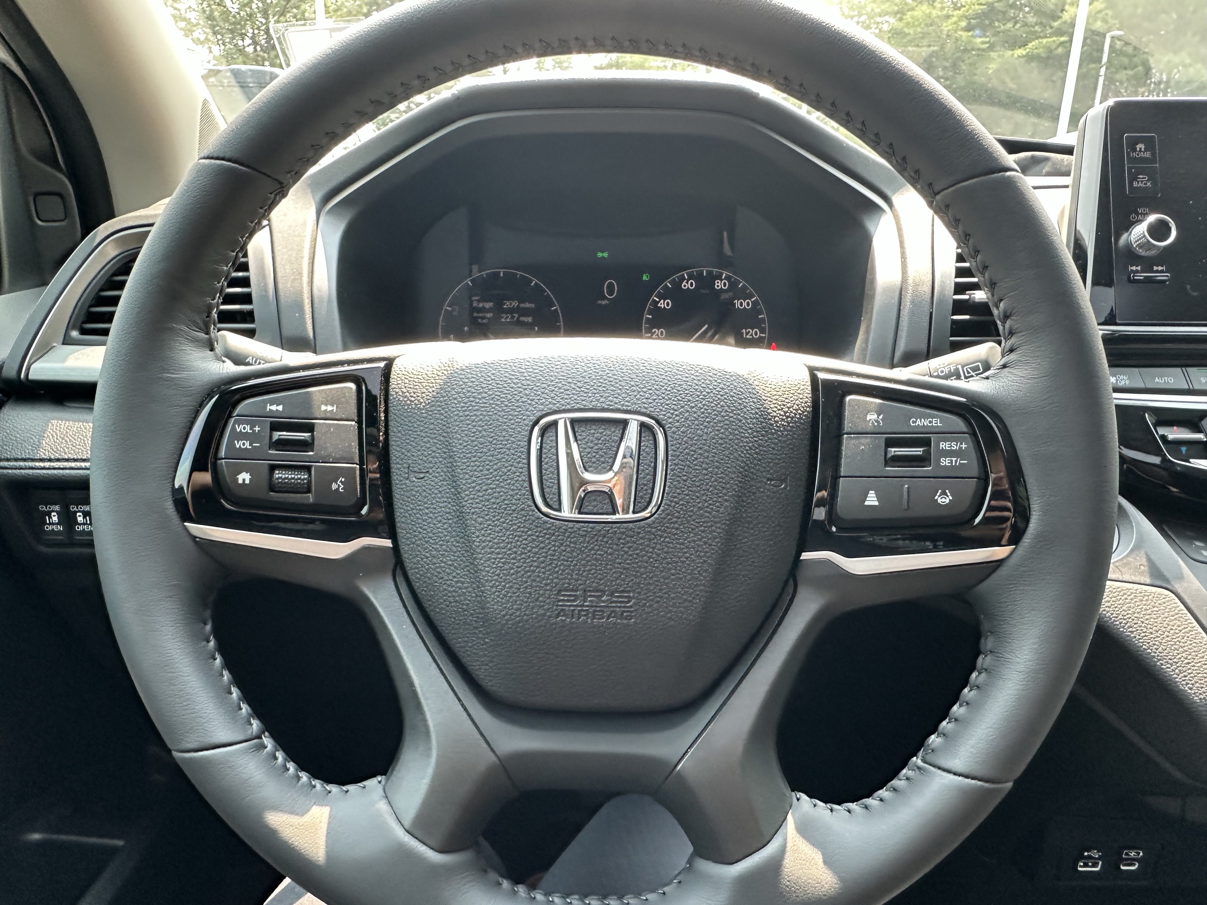Used 2026 Honda Odyssey EX-L image 6