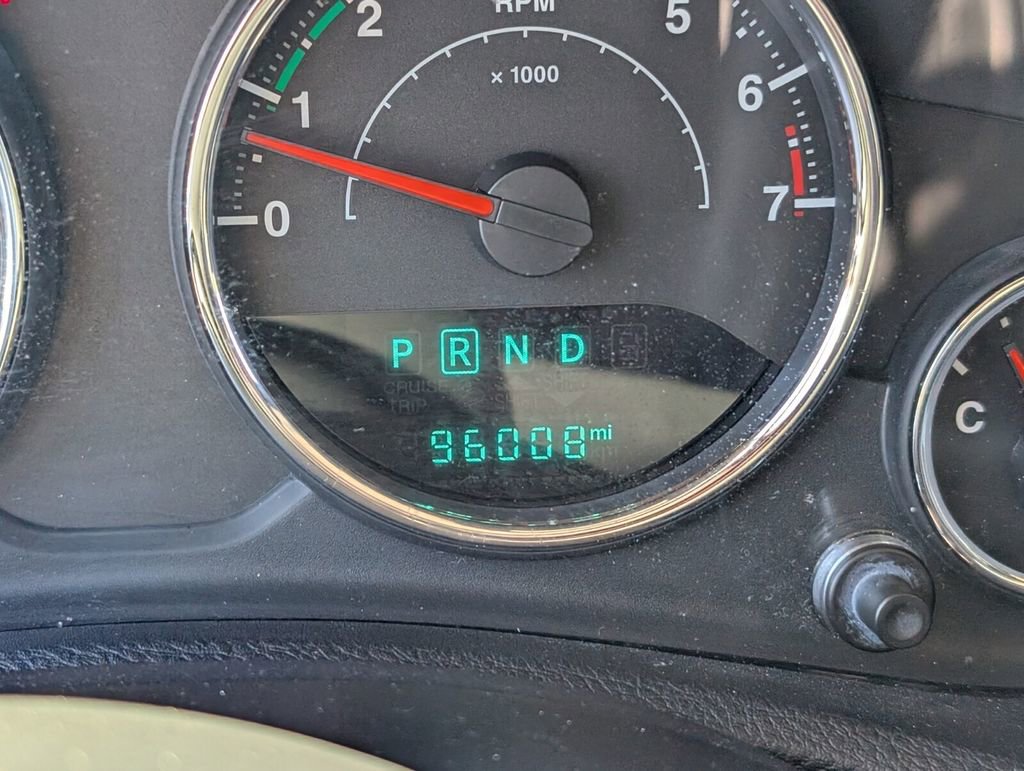 Used 2015 Jeep Wrangler Unlimited Sahara w/ Dual Top Group image 26