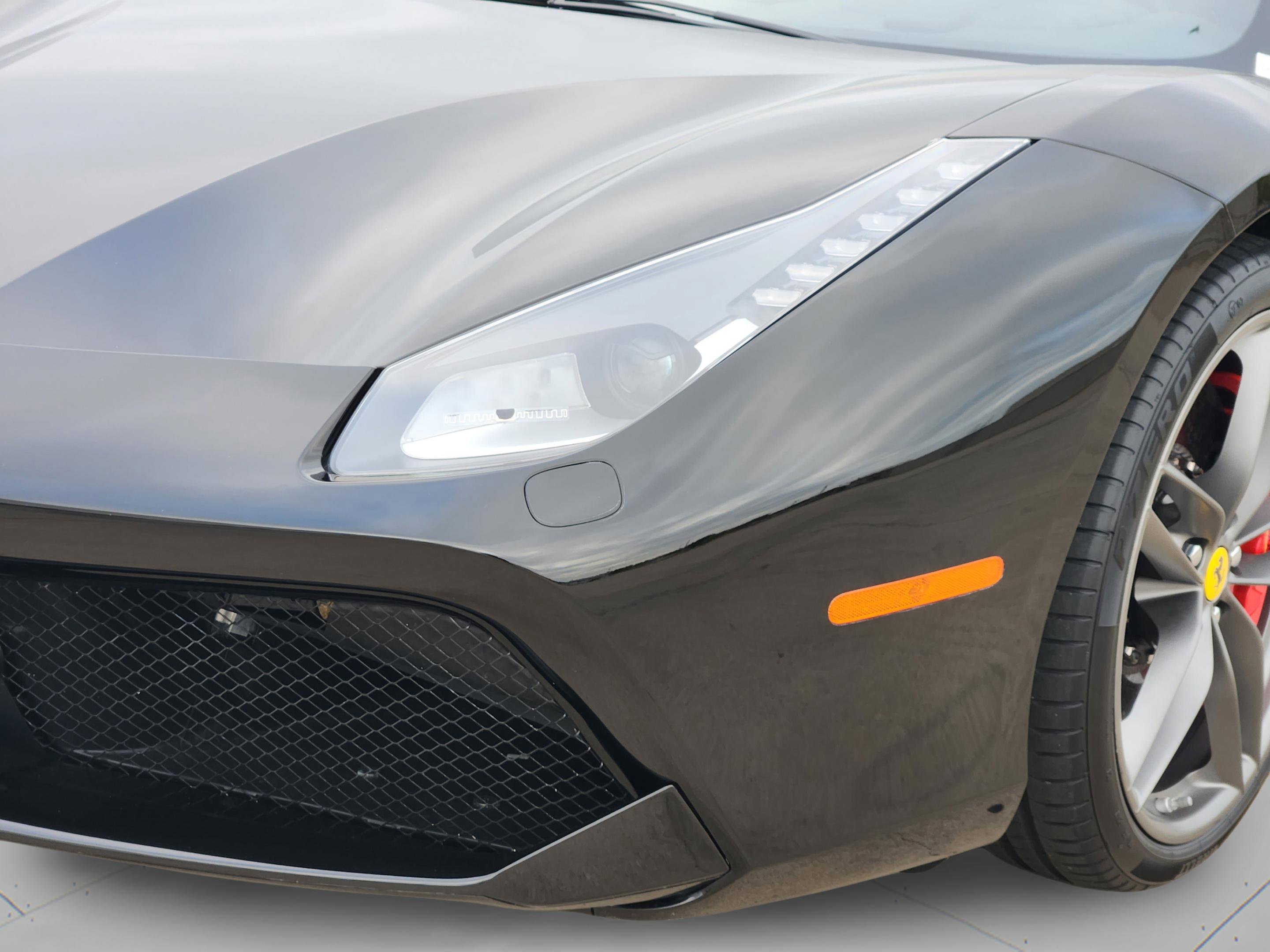 Used 2017 Ferrari 488 Spider image 8