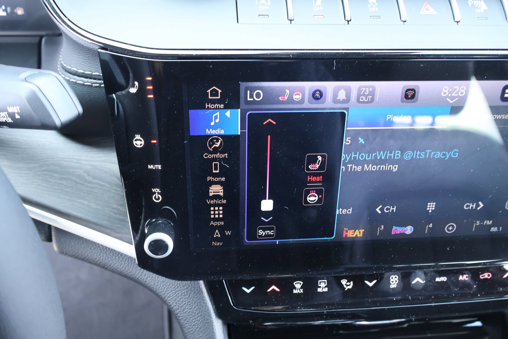 New 2026 Jeep Grand Cherokee Altitude RWD image 8