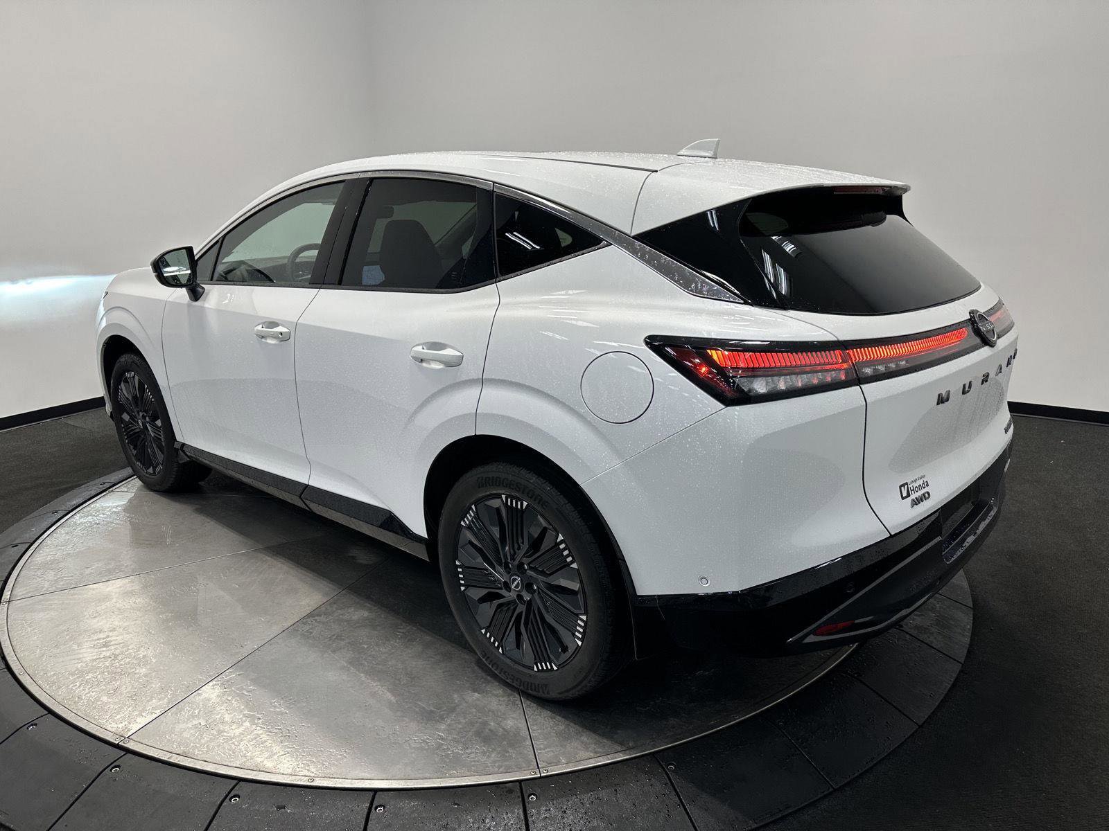 Used 2025 Nissan Murano Platinum w/ Cargo Package image 4