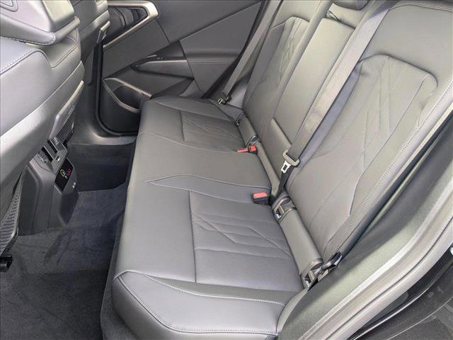 Used 2025 BMW X3 xDrive30i w/ Premium Package image 15