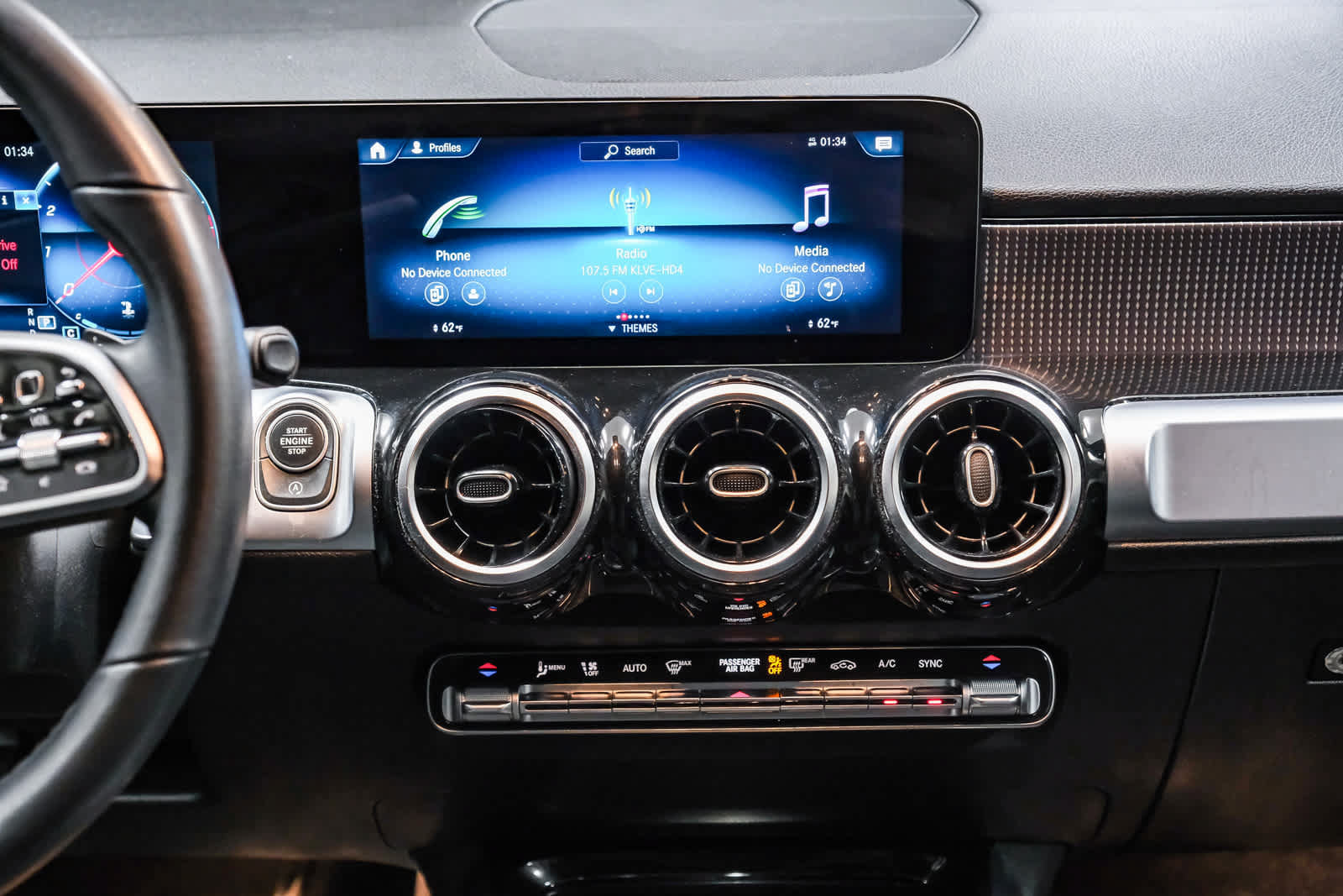 Used 2022 Mercedes-Benz GLB 250 image 16
