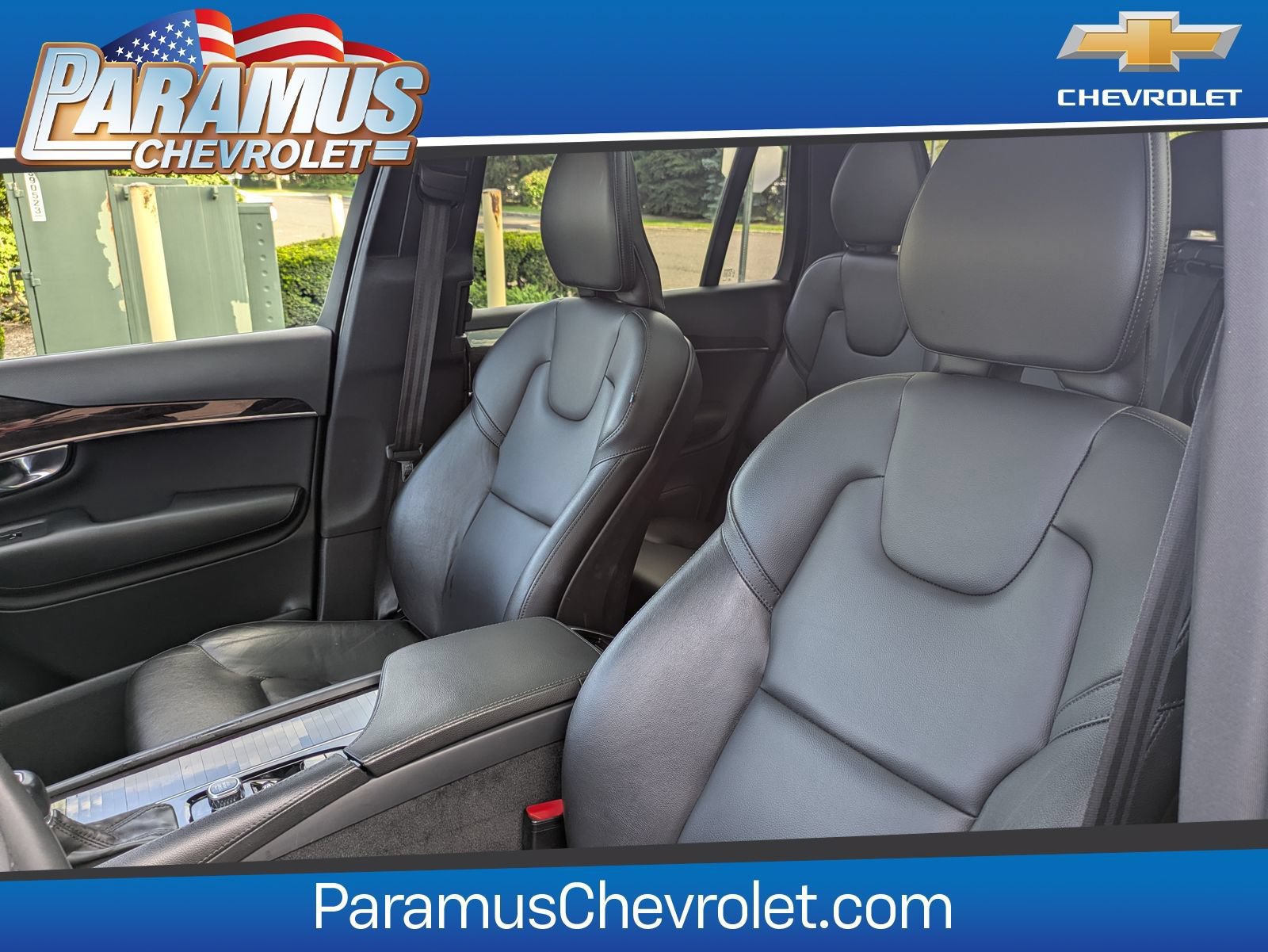 Used 2019 Volvo XC90 T5 Momentum w/ Multimedia Package AWD/4WD image 11