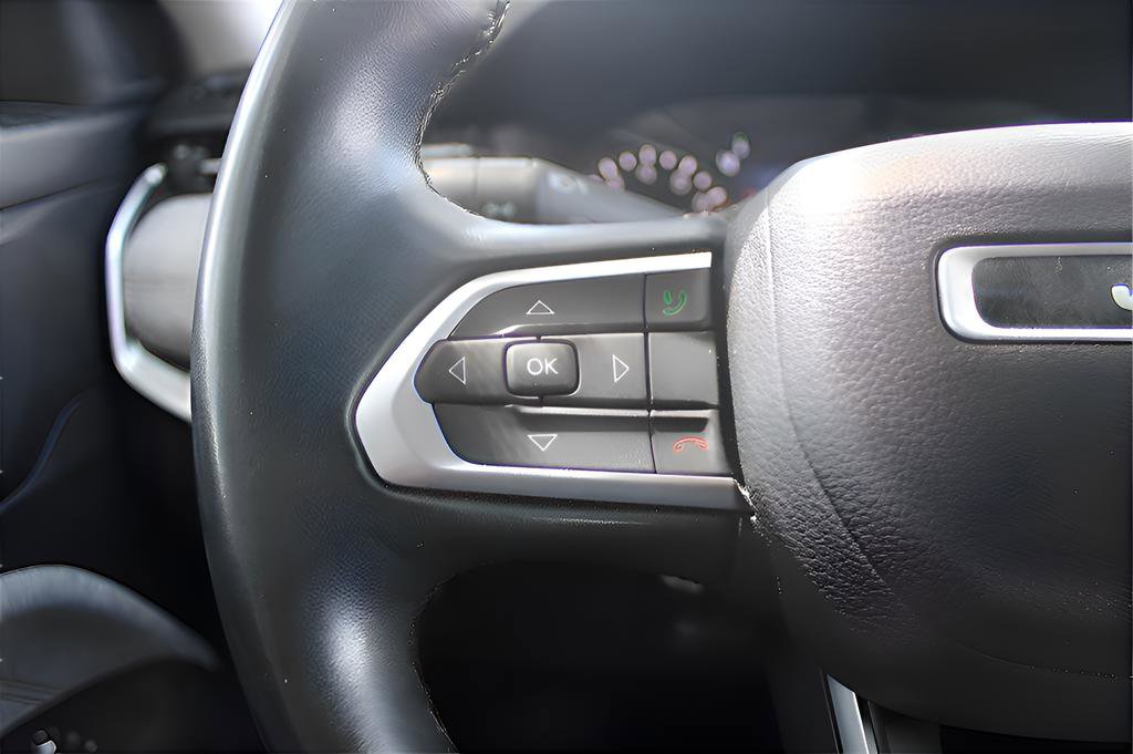 Used 2022 Jeep Compass Latitude image 35