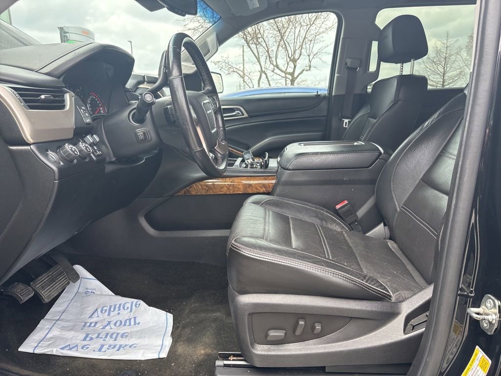 Used 2015 GMC Yukon XL Denali w/ Open Road Package image 3