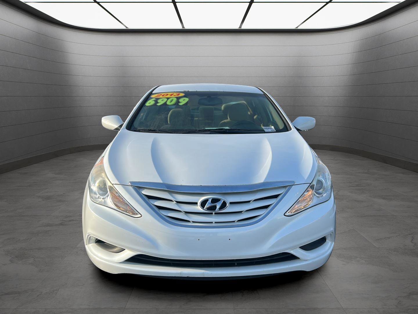 Used 2013 Hyundai Sonata GLS image 8