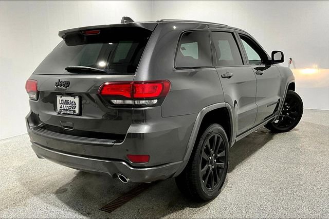 Used 2020 Jeep Grand Cherokee Altitude image 5