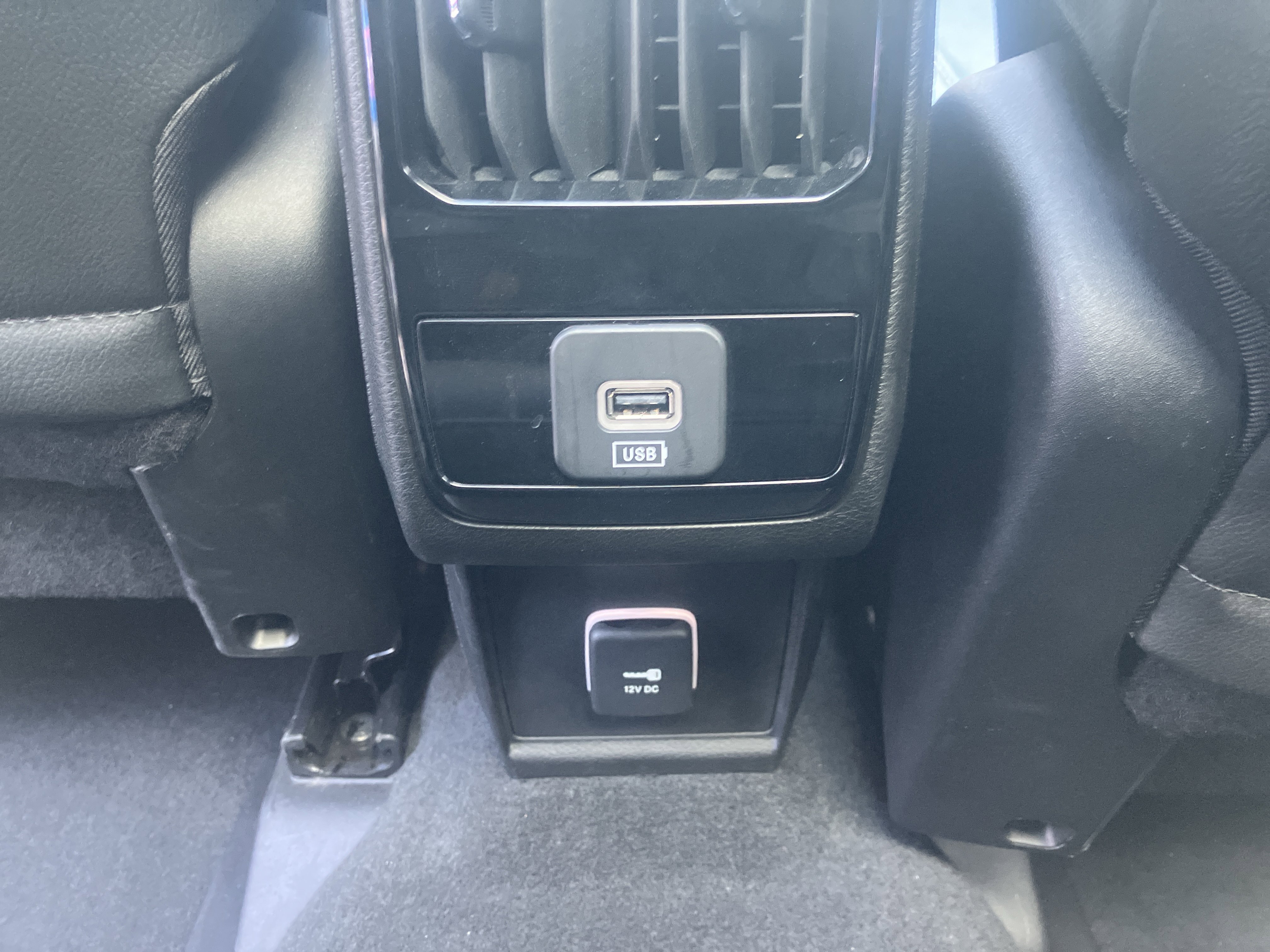 Used 2022 Jeep Compass Latitude w/ Sun and Sound Group AWD/4WD image 15