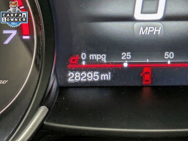 Used 2022 Alfa Romeo Giulia Veloce image 19