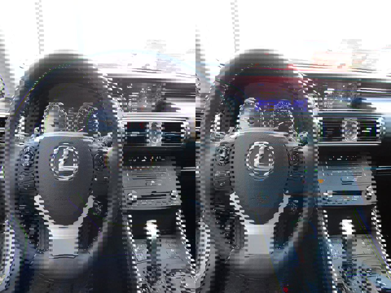 Used 2015 Lexus IS 250 4dr Sport Sdn AWD w/ Premium Package image 16