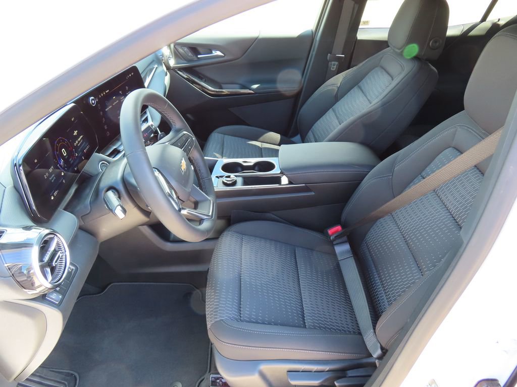 New 2026 Chevrolet Equinox LT FWD image 20