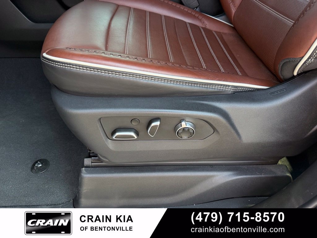 Used 2023 GMC Sierra 1500 Denali Ultimate AWD/4WD image 11