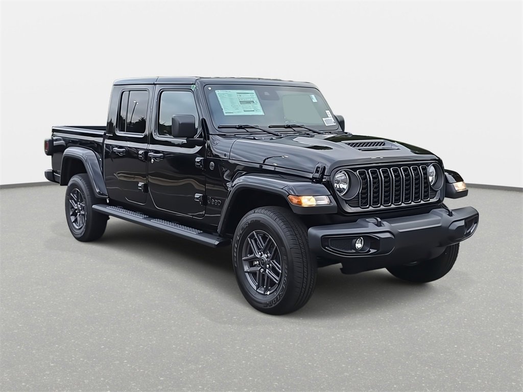 New 2025 Jeep Gladiator Sport image 3